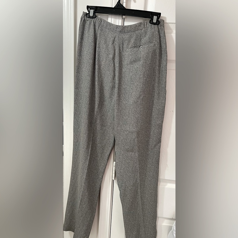 CHICOS SIZE 1 WOMENS DRESS PANTS